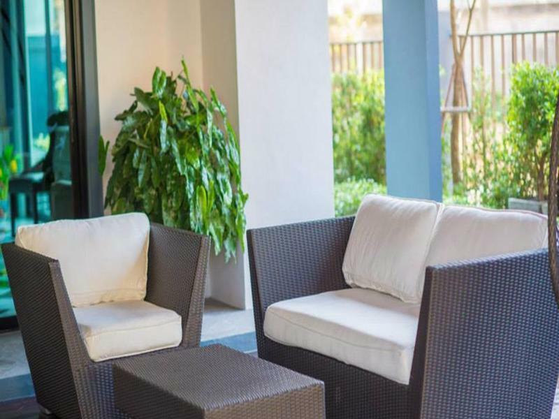 Coco Beach Resort Bangsaen Chonburi Bagian luar foto